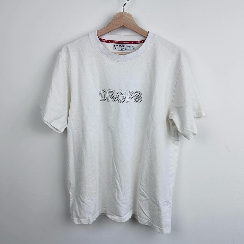 DROPS White T-Shirt